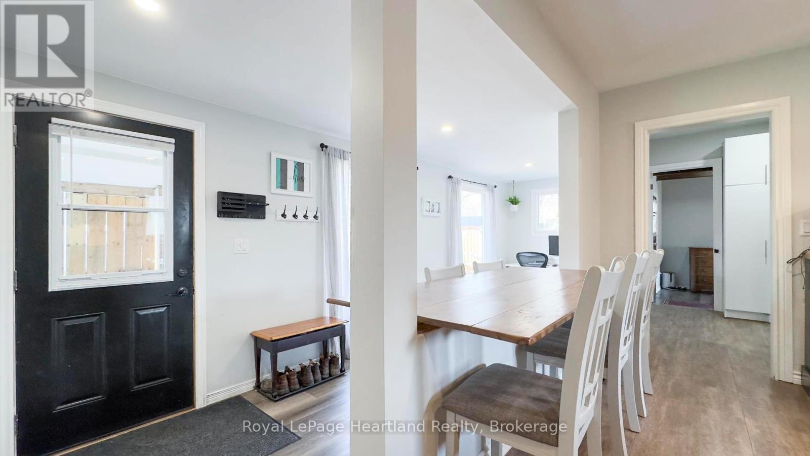 129 Orange Street S, Central Huron, Ontario  N0M 1L0 - Photo 18 - X12101266