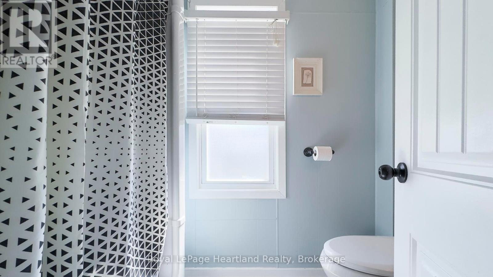 129 Orange Street S, Central Huron, Ontario  N0M 1L0 - Photo 25 - X12101266