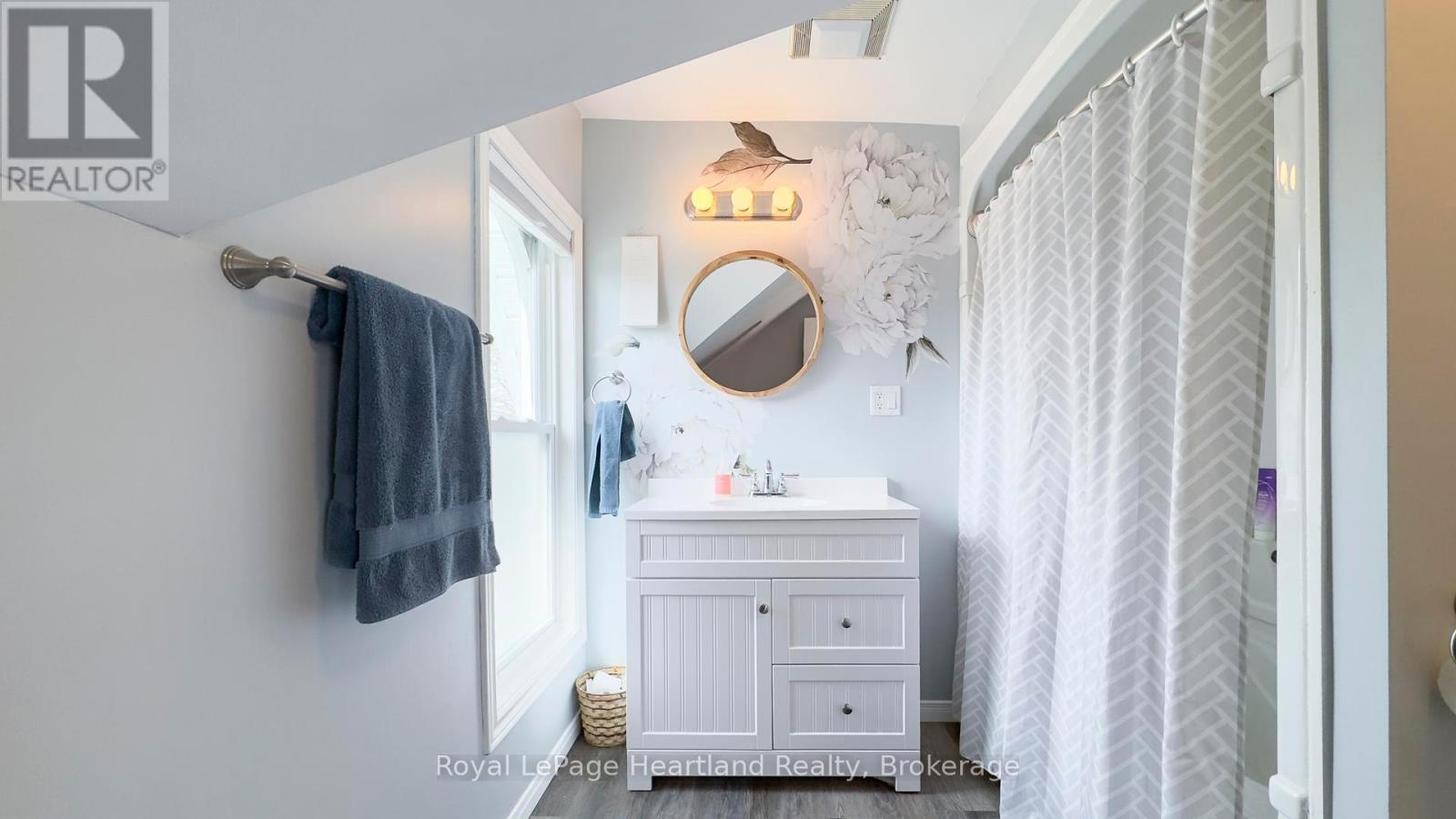 129 Orange Street S, Central Huron, Ontario  N0M 1L0 - Photo 35 - X12101266