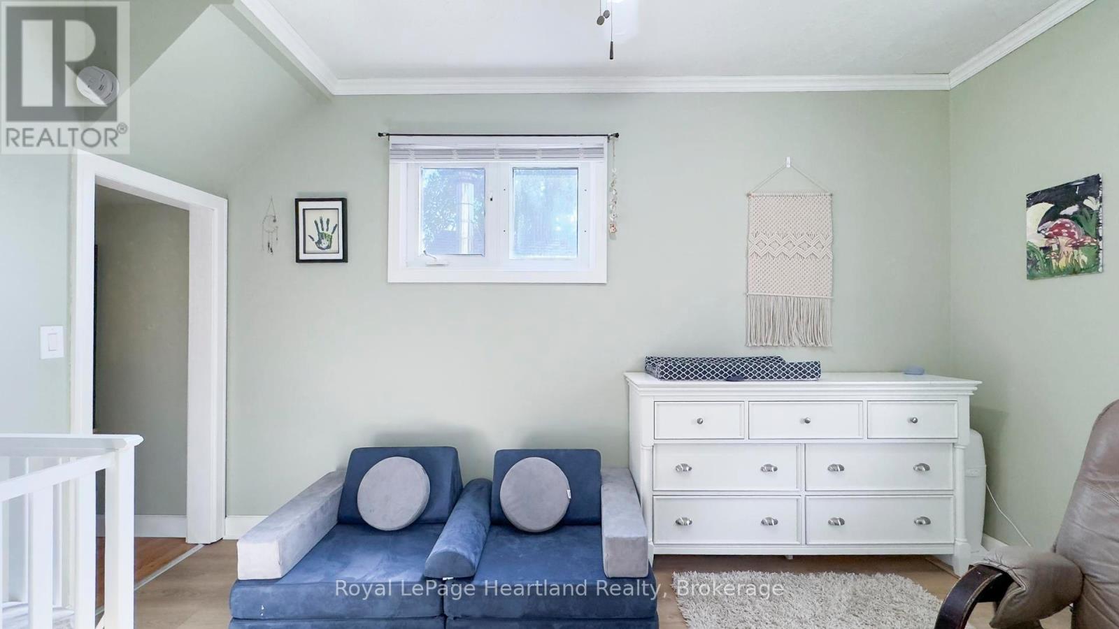 129 Orange Street S, Central Huron, Ontario  N0M 1L0 - Photo 9 - X12101266