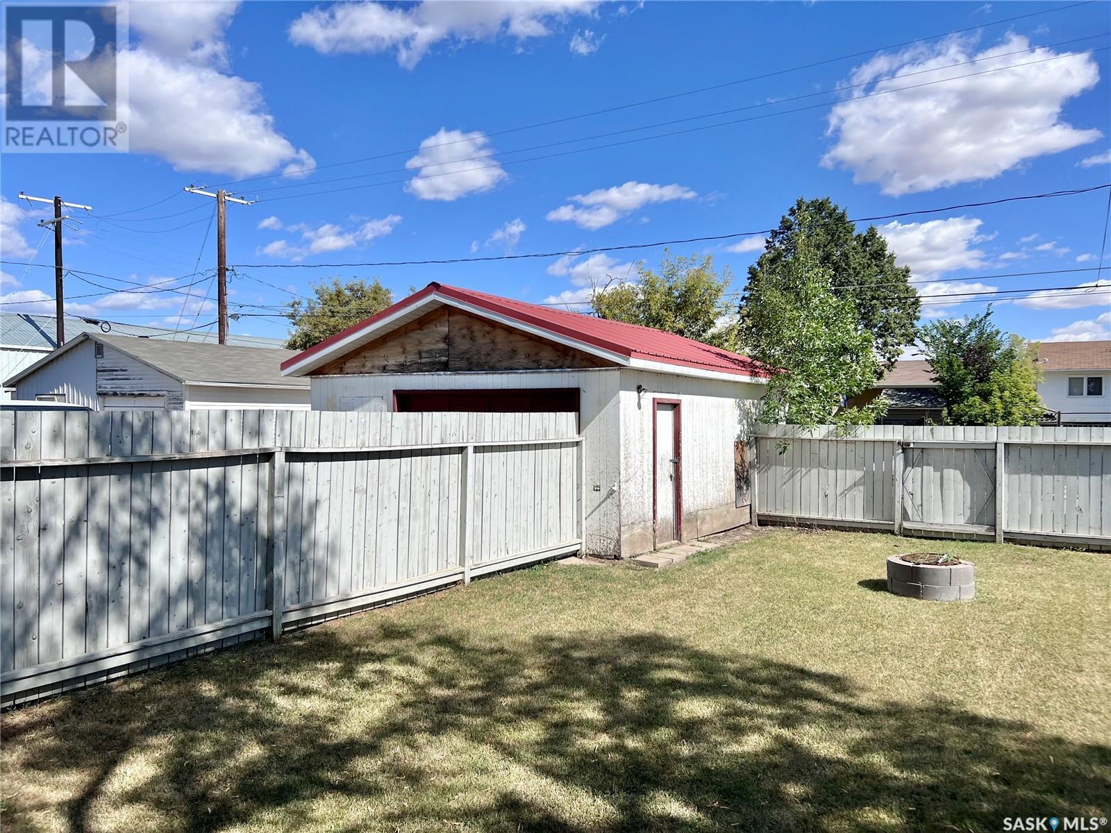 215 Simpson Street, Outlook, Saskatchewan  S0L 2N0 - Photo 16 - SK002193