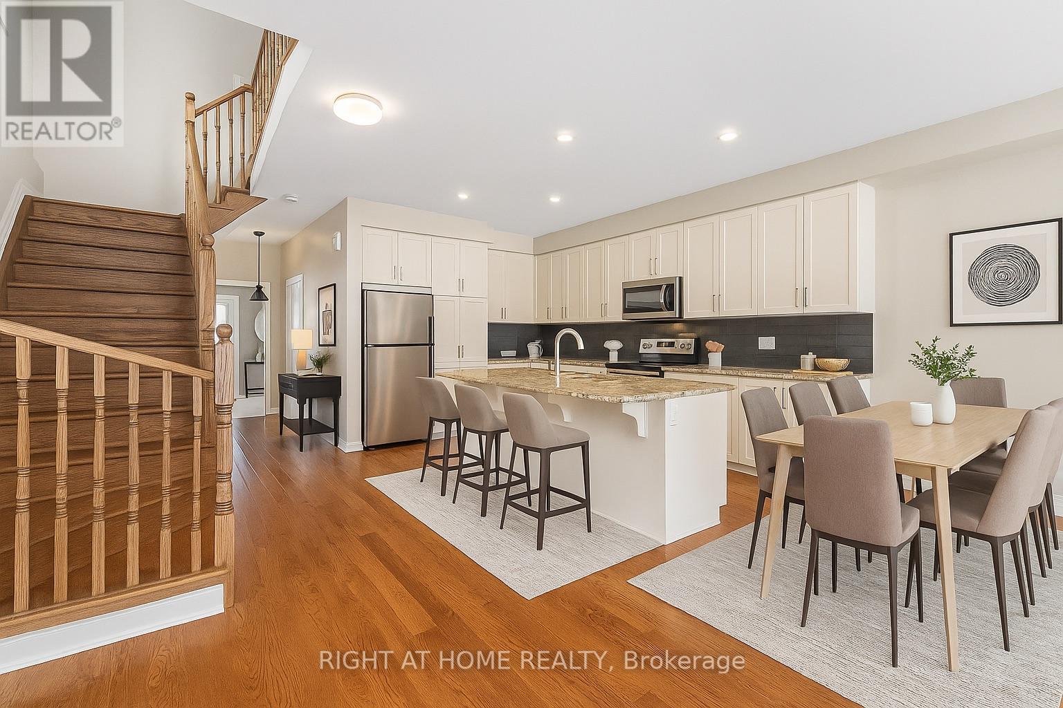 907 Orvieto Way, Ottawa, Ontario  K2S 2L1 - Photo 5 - X12101183