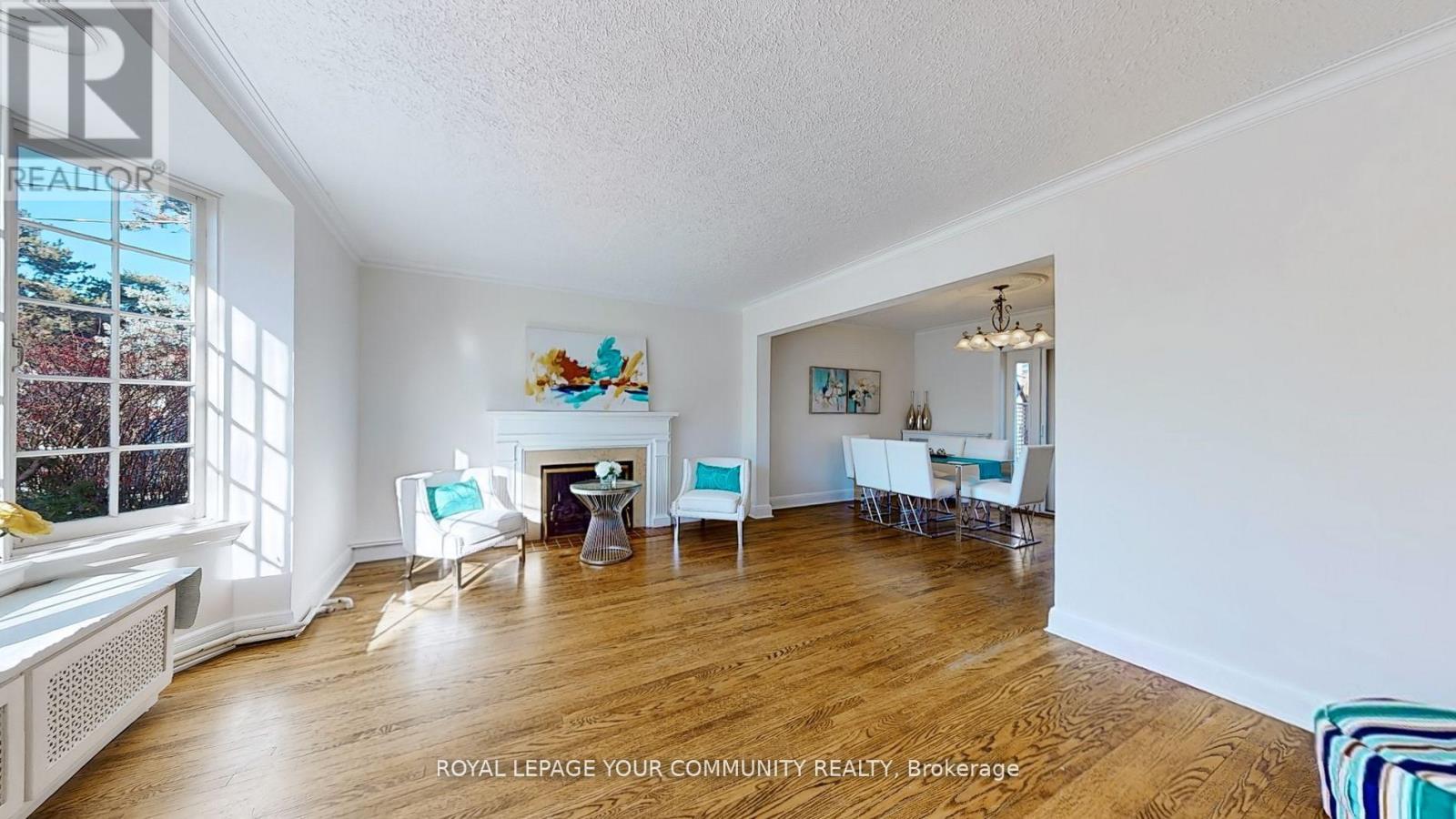 Property at 19 STRATHGOWAN CRESCENT image 3