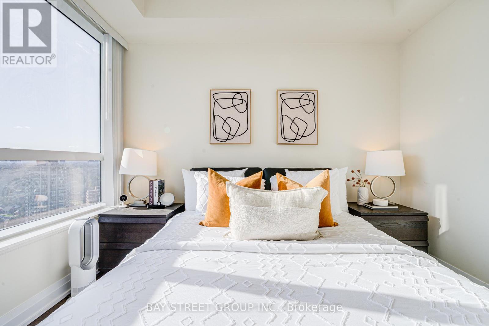 2019 - 5 Sheppard Avenue E, Toronto, Ontario  M2N 2Z8 - Photo 30 - C12101168