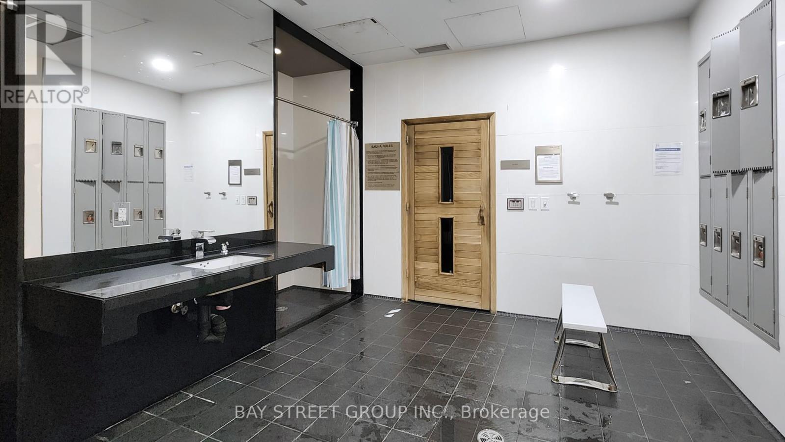 2019 - 5 Sheppard Avenue E, Toronto, Ontario  M2N 2Z8 - Photo 44 - C12101168