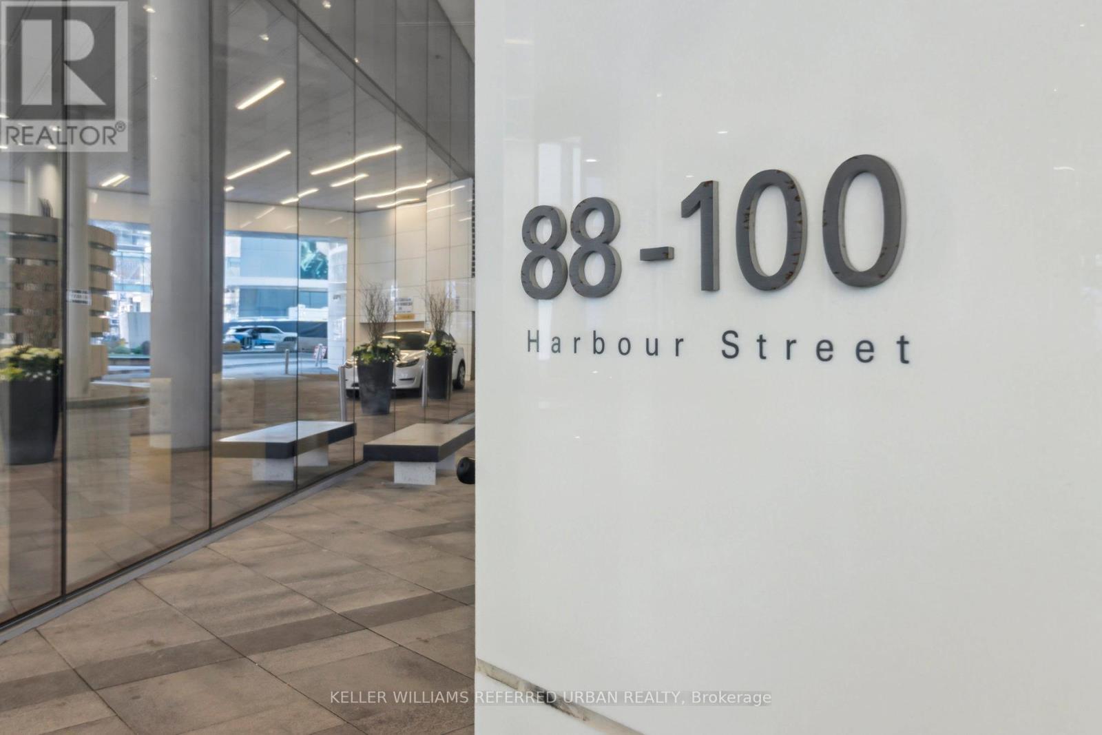 3910 - 100 Harbour Street, Toronto, Ontario  M5J 0B5 - Photo 2 - C12101236
