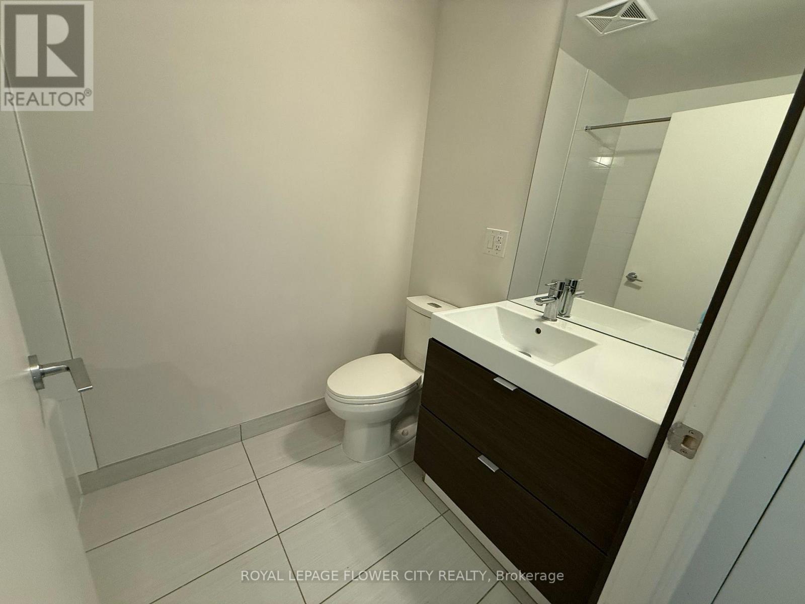 304 - 62 Forest Manor Road, Toronto, Ontario  M2J 0B6 - Photo 5 - C12101262