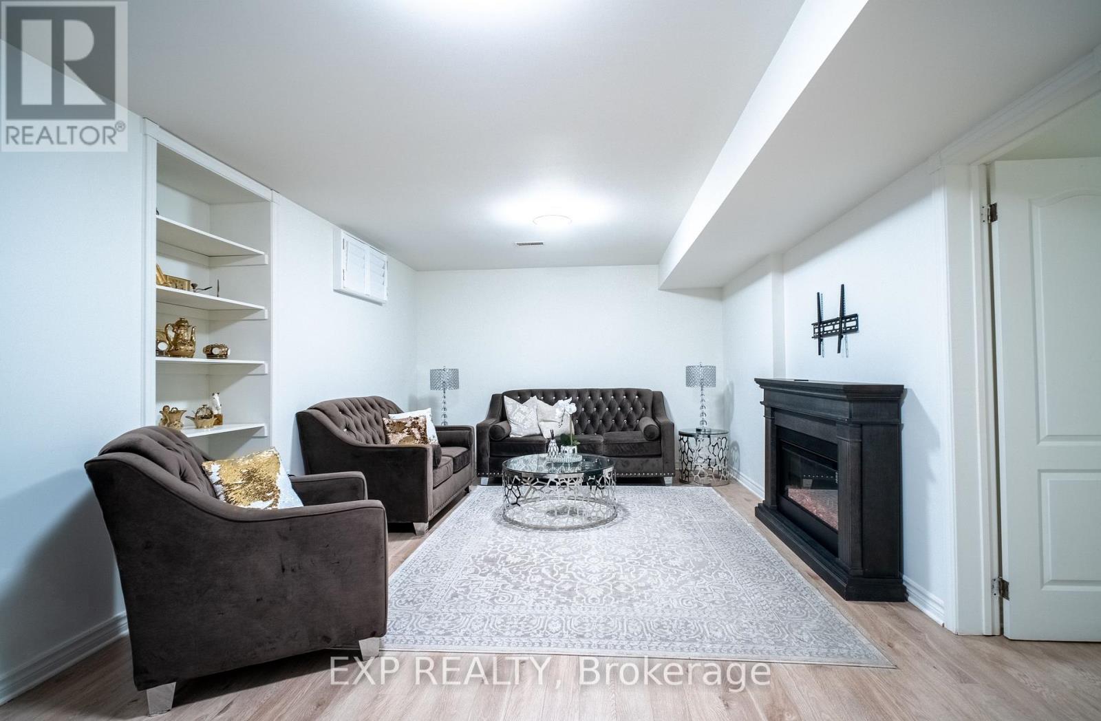 803 Beatrice Street E, Oshawa, Ontario  L1K 2H8 - Photo 10 - E12101189