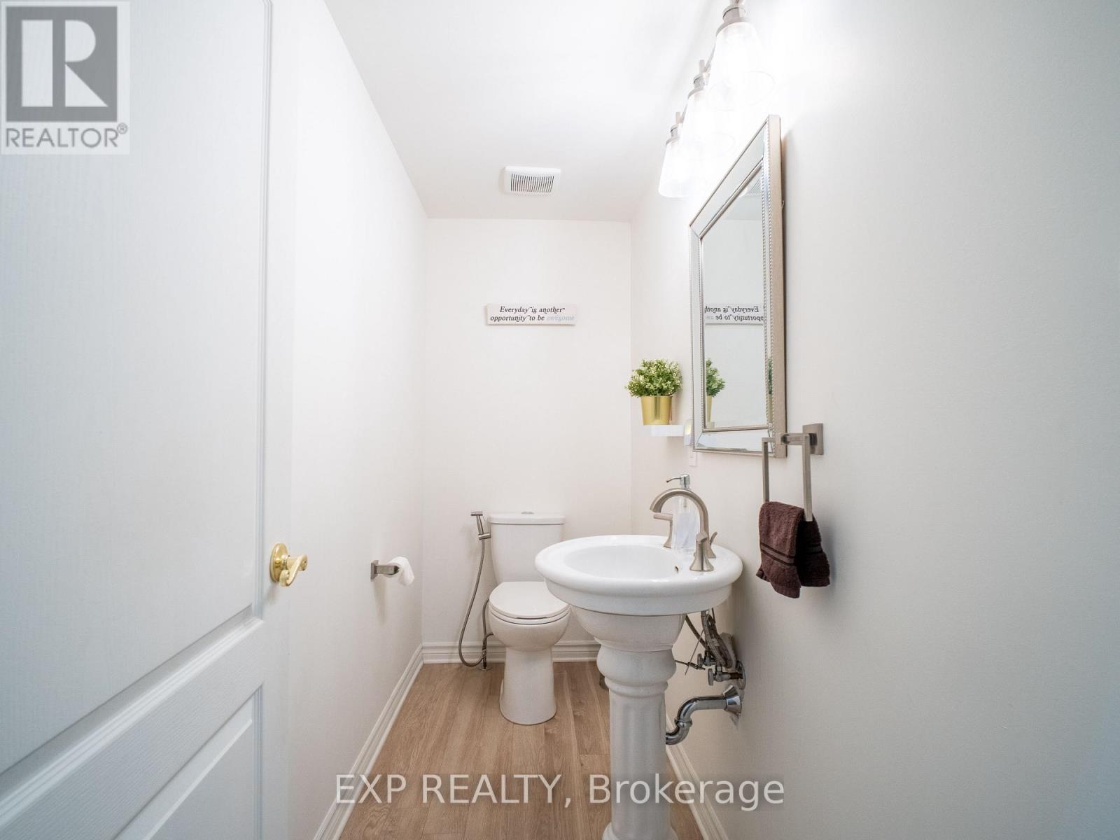 803 Beatrice Street E, Oshawa, Ontario  L1K 2H8 - Photo 12 - E12101189