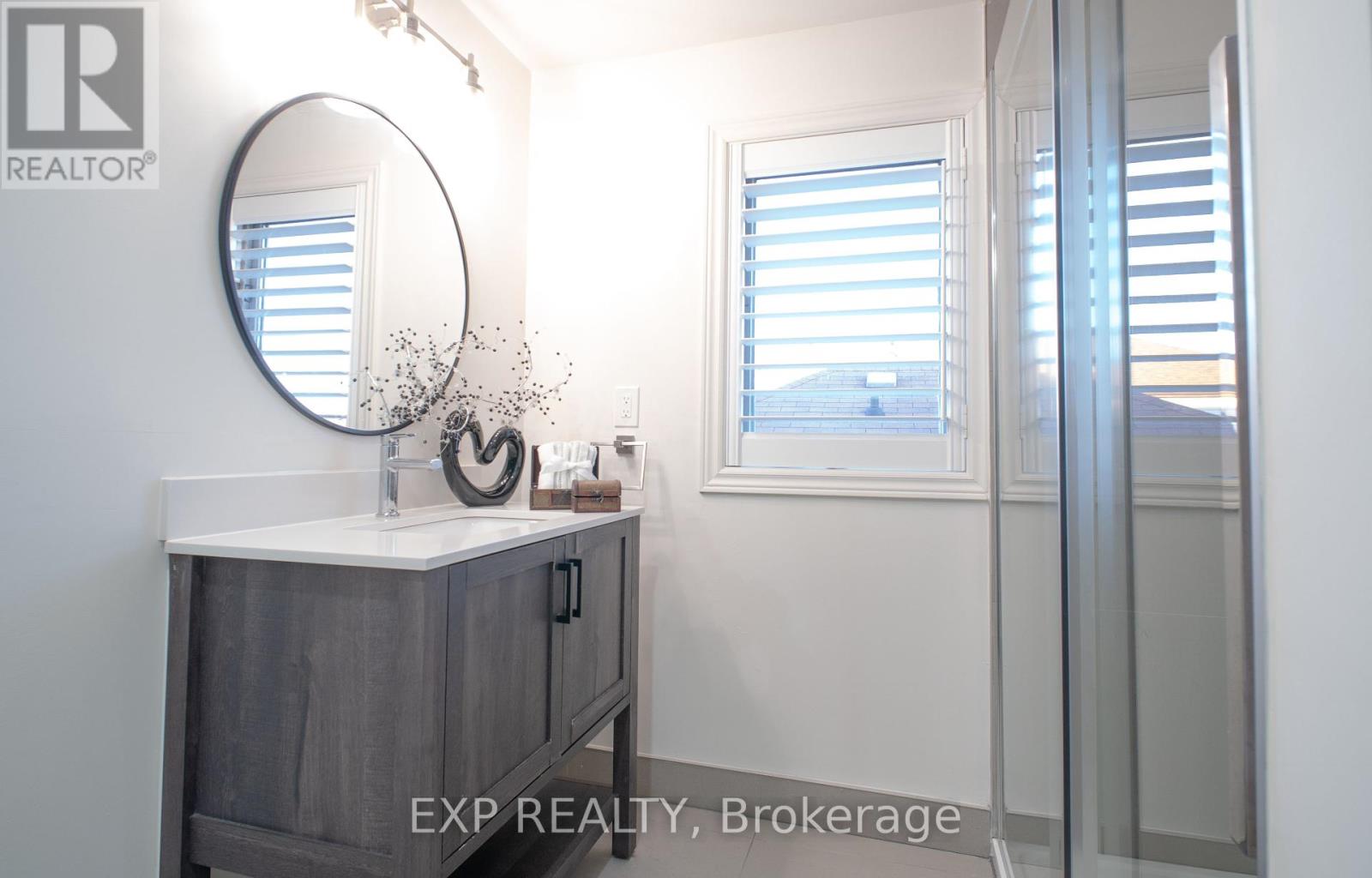 803 Beatrice Street E, Oshawa, Ontario  L1K 2H8 - Photo 14 - E12101189