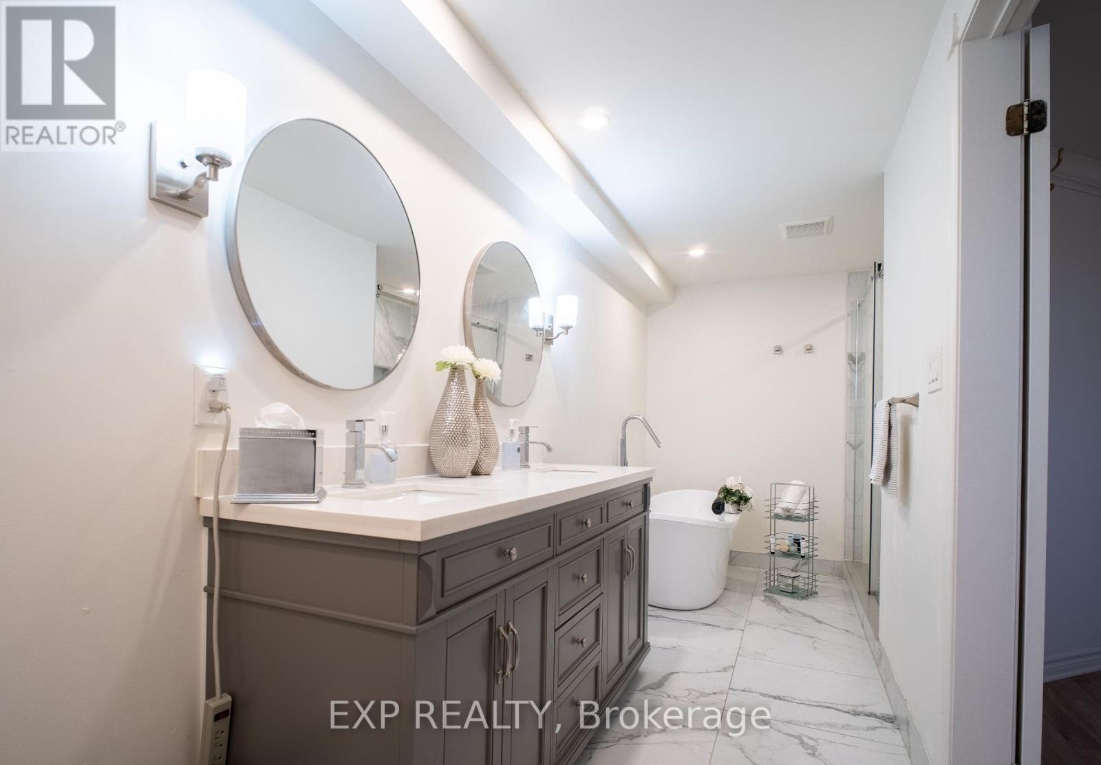 803 Beatrice Street E, Oshawa, Ontario  L1K 2H8 - Photo 30 - E12101189