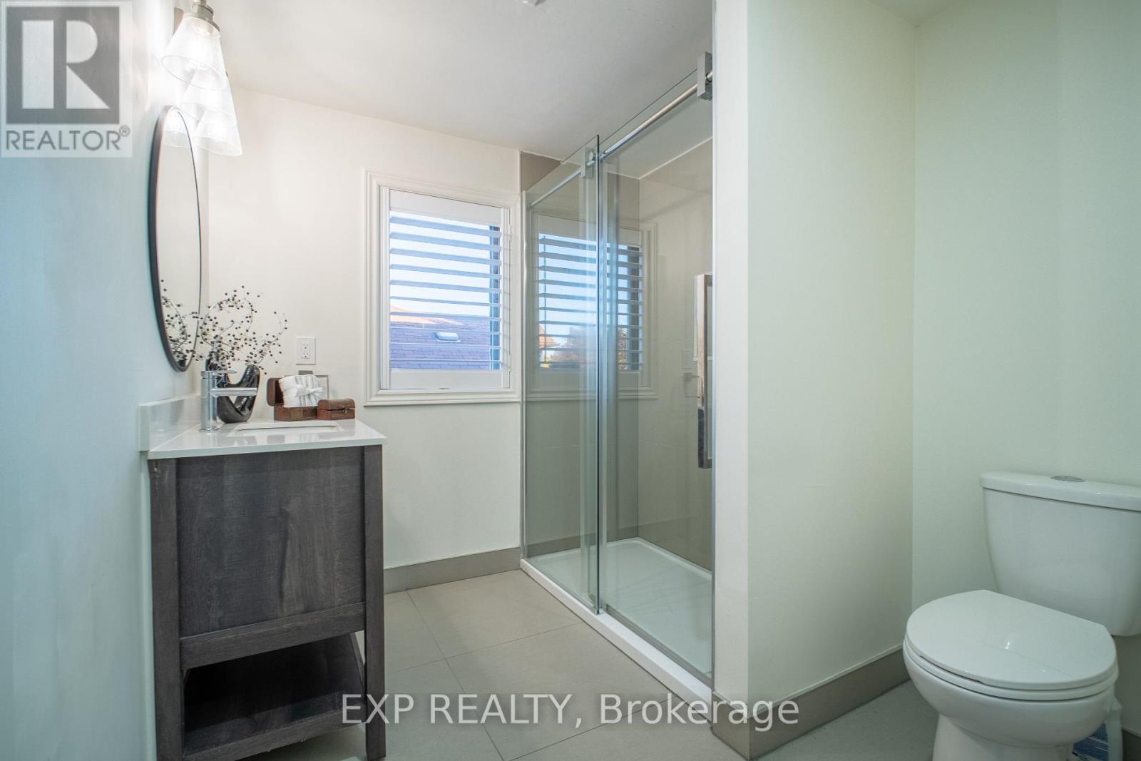 803 Beatrice Street E, Oshawa, Ontario  L1K 2H8 - Photo 34 - E12101189