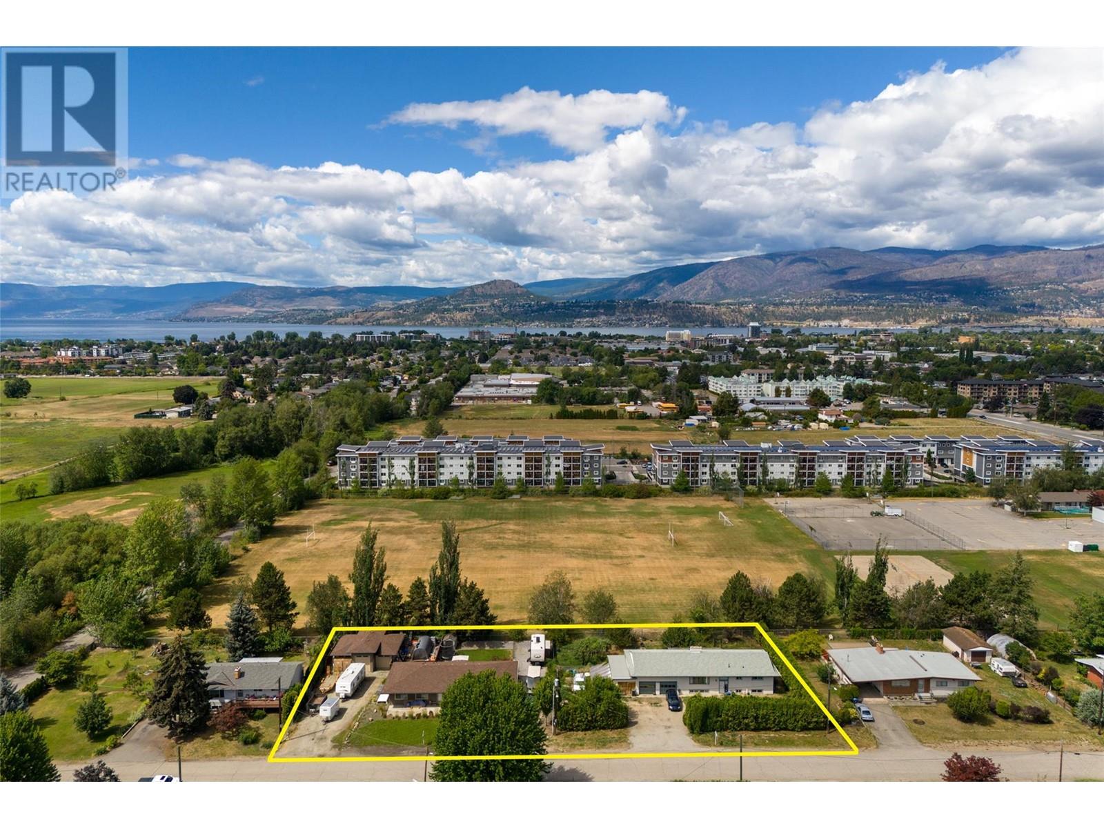 Property at 3240 St. Amand Road image 4