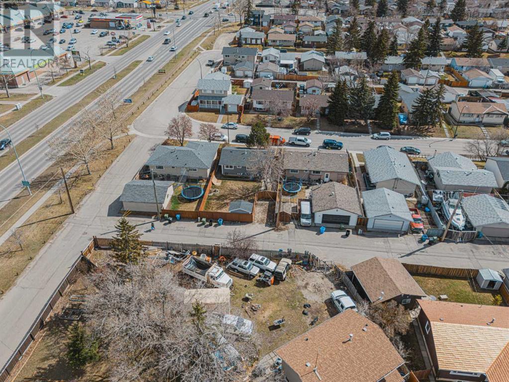 95 Pensville Road Se, Calgary, Alberta  T2A 4K3 - Photo 3 - A2213720