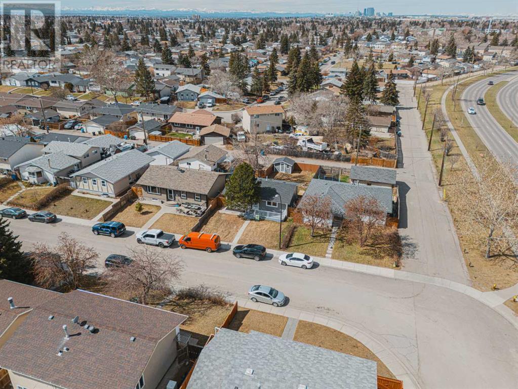 95 Pensville Road Se, Calgary, Alberta  T2A 4K3 - Photo 6 - A2213720