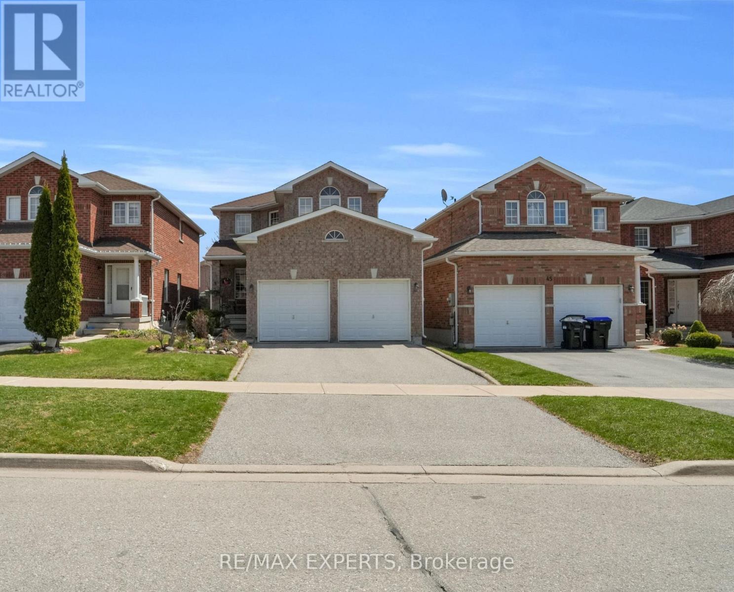 Property at 43 BUCHANAN DRIVE image 2