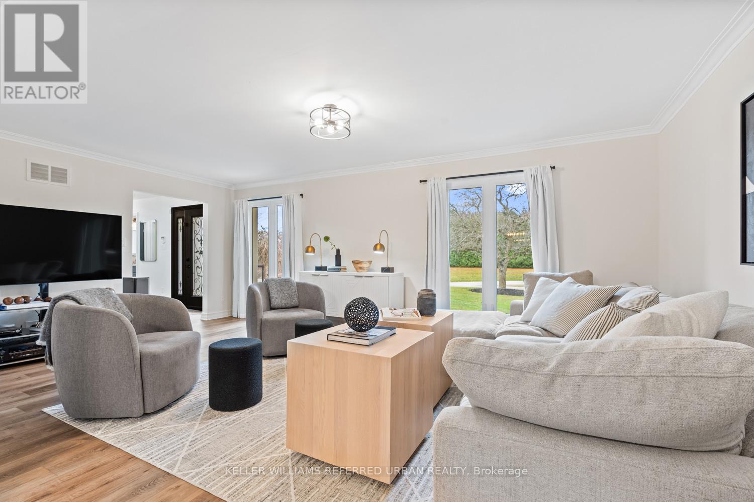 Property at 7 HOUDINI WAY image 5