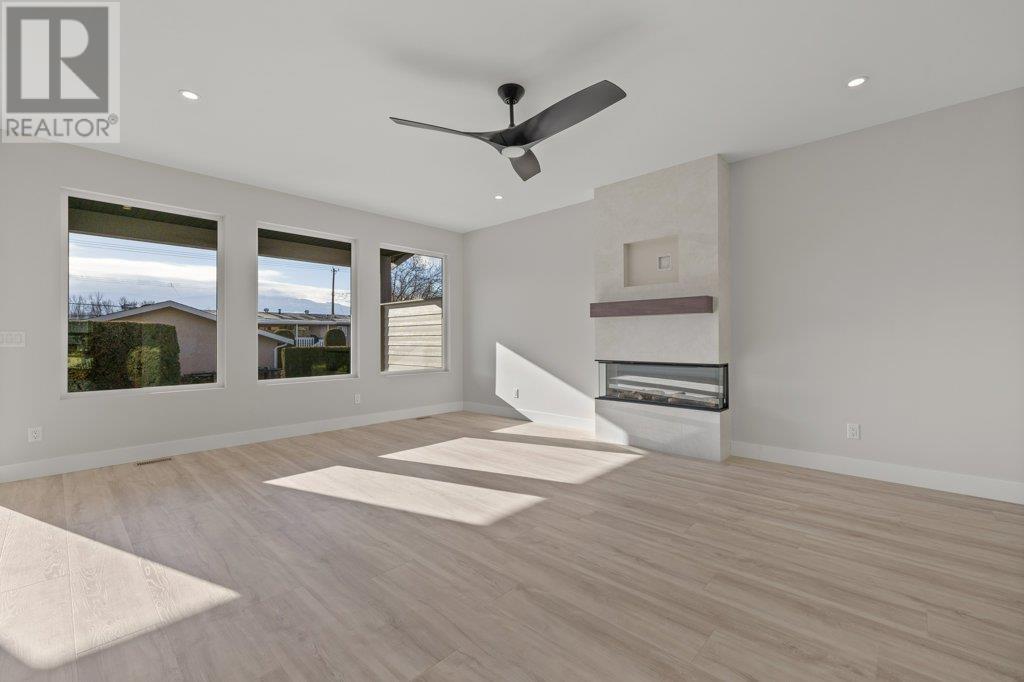Property at 2015 Polo Road image 5