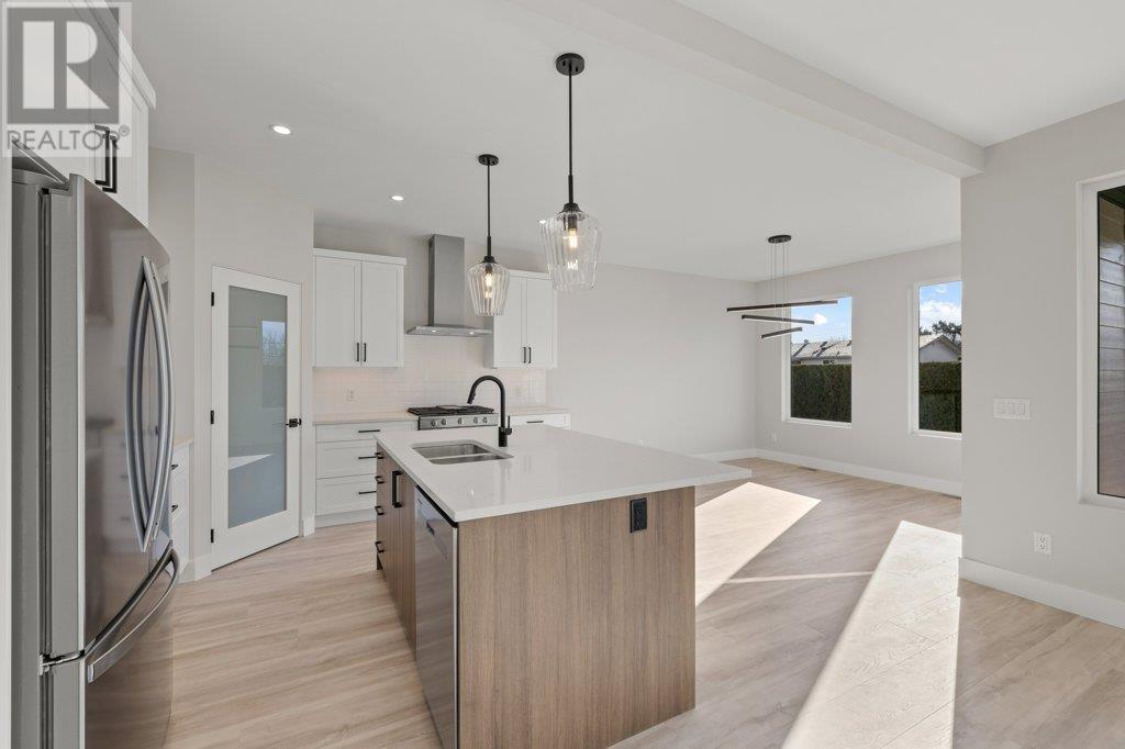 Property at 2015 Polo Road image 1