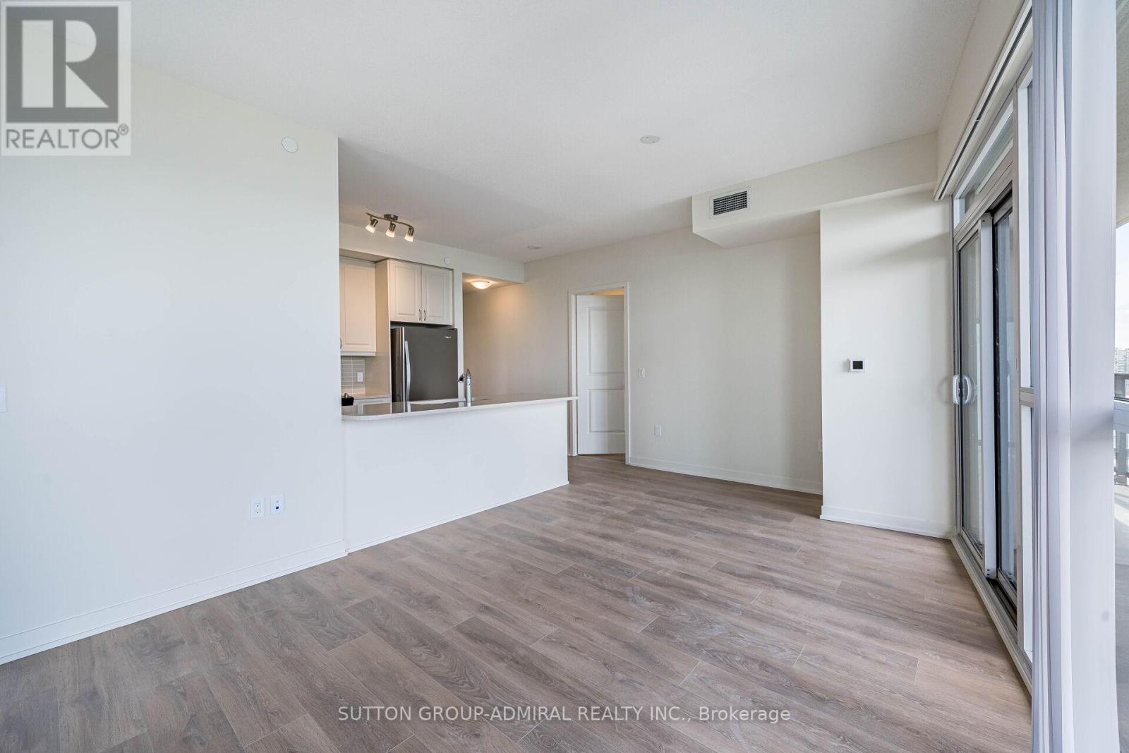 2205 - 38 Annie Craig Drive, Toronto, Ontario  M8V 0A8 - Photo 11 - W12101164