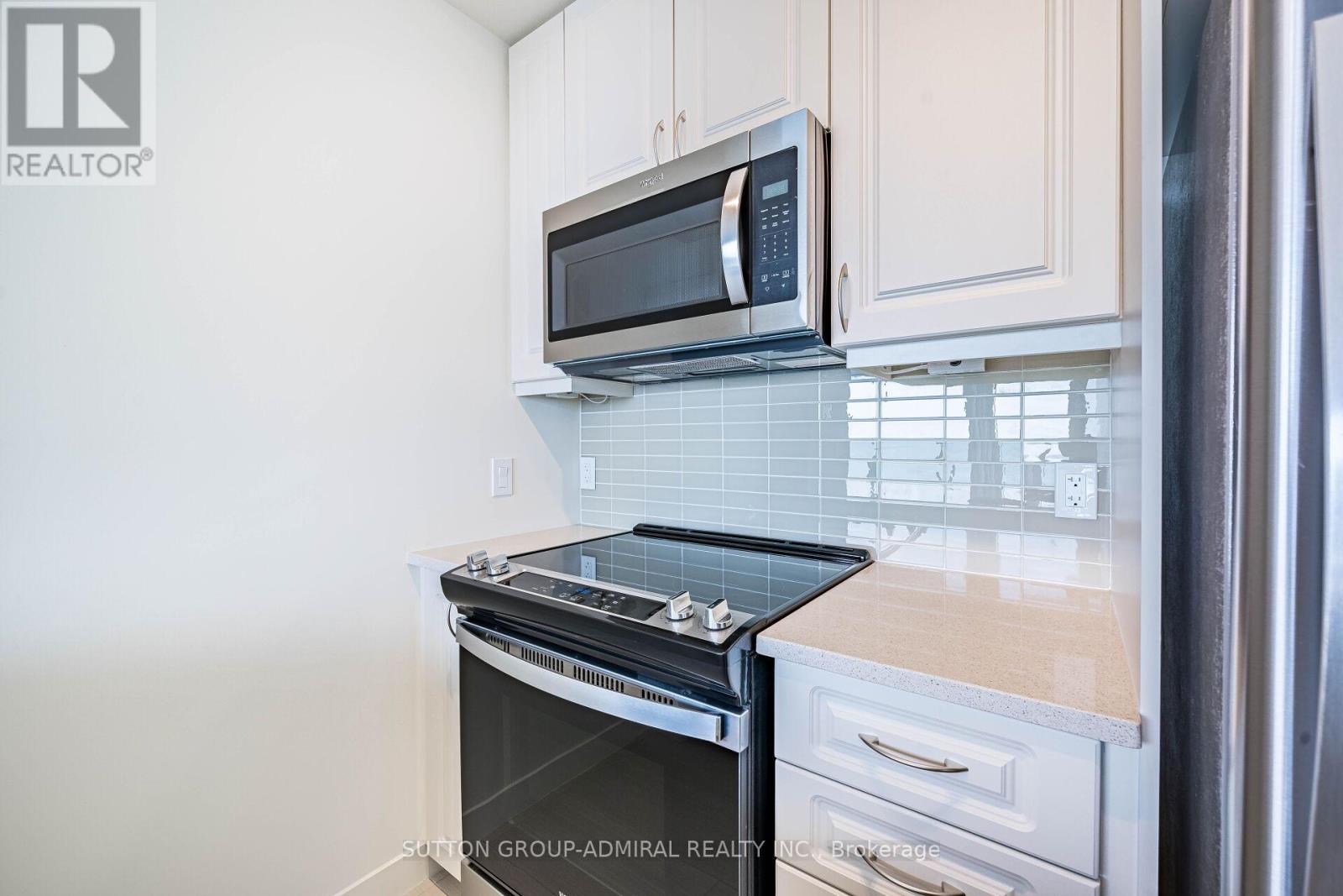 2205 - 38 Annie Craig Drive, Toronto, Ontario  M8V 0A8 - Photo 15 - W12101164
