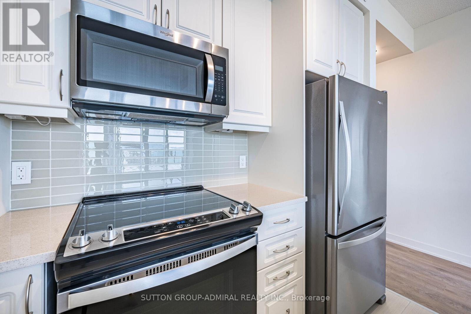 2205 - 38 Annie Craig Drive, Toronto, Ontario  M8V 0A8 - Photo 17 - W12101164