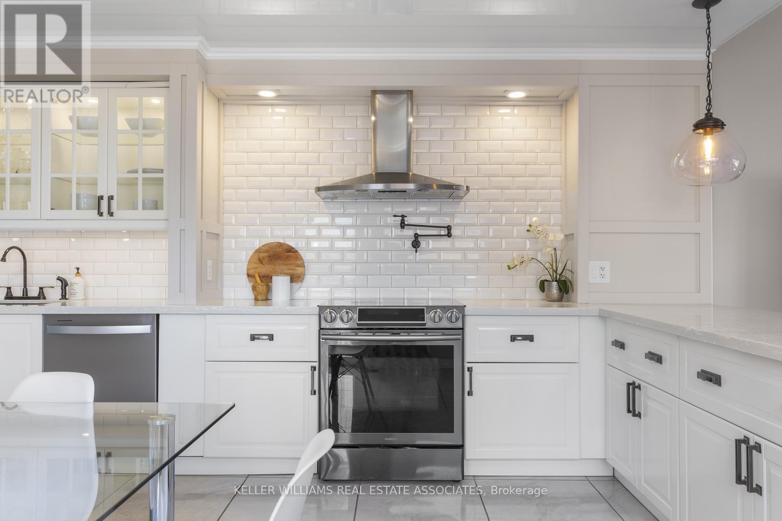 Property at 4115 BARBICAN DRIVE image 4