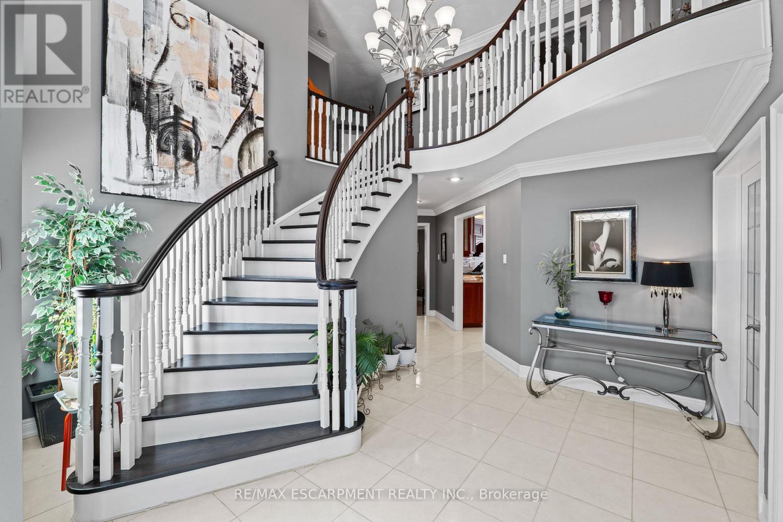 Property at 6 EMBASSY DRIVE image 5