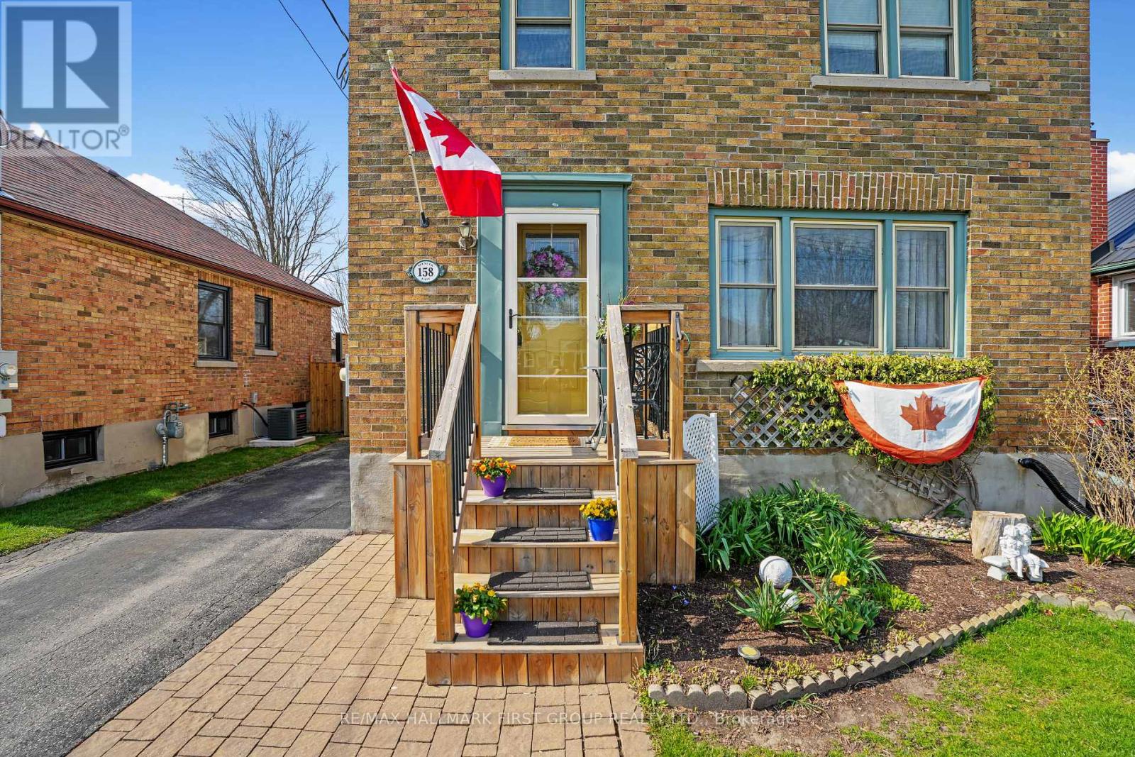 Property at 158 SPENCER STREET E image 3