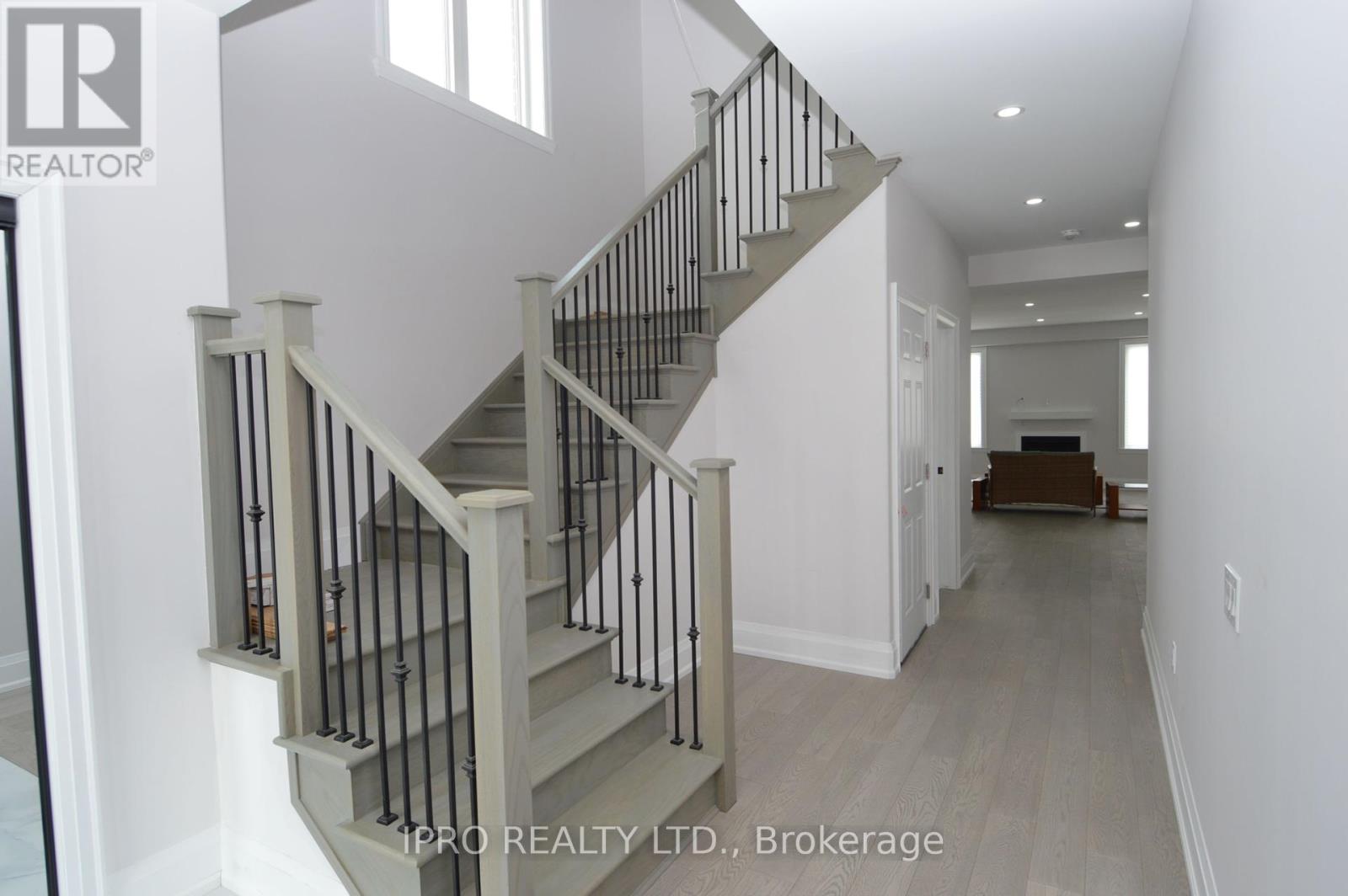 Property at 44 ALBERT STREET W image 4