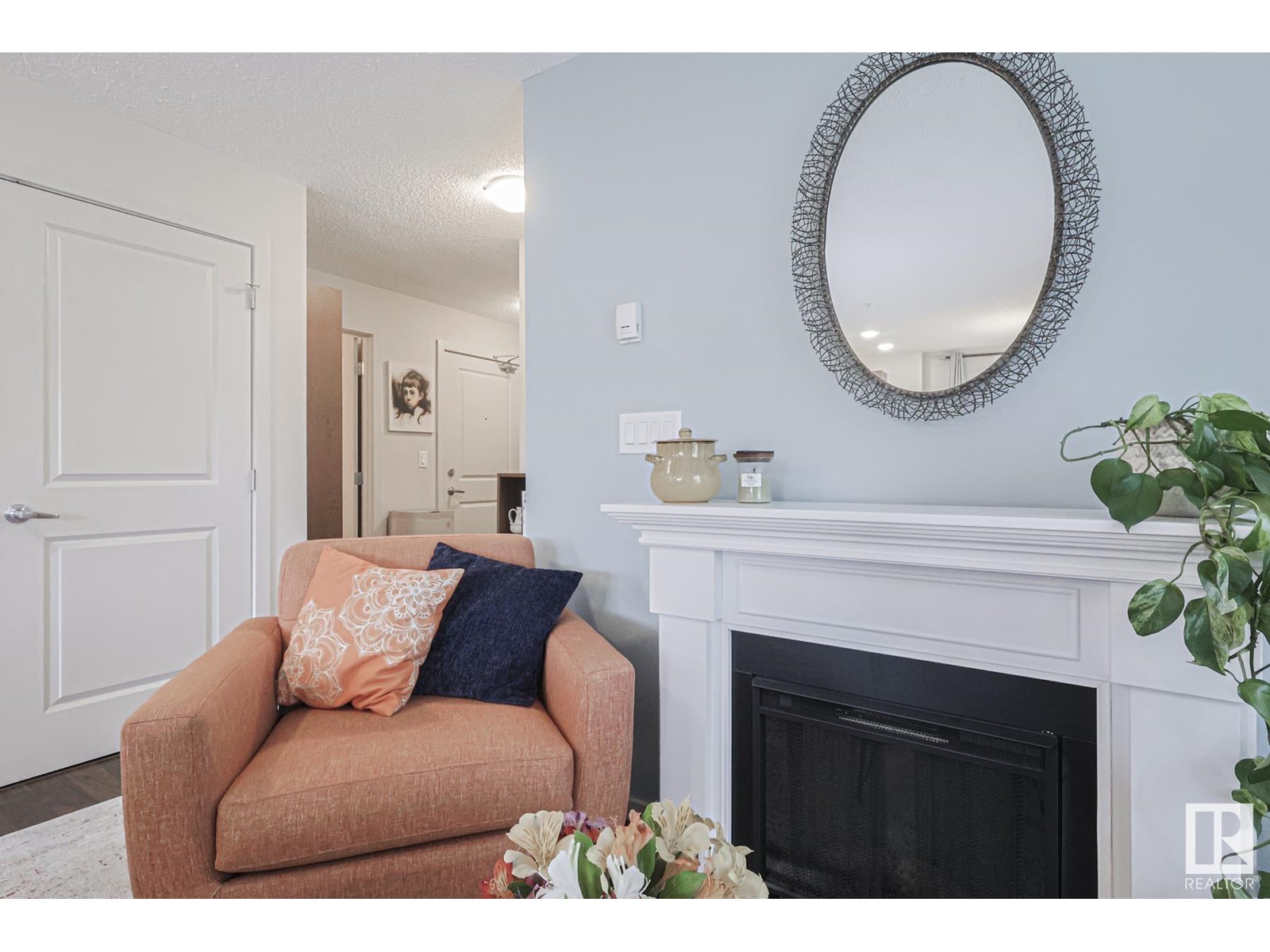 Property at #135 5515 7 AV SW image 4