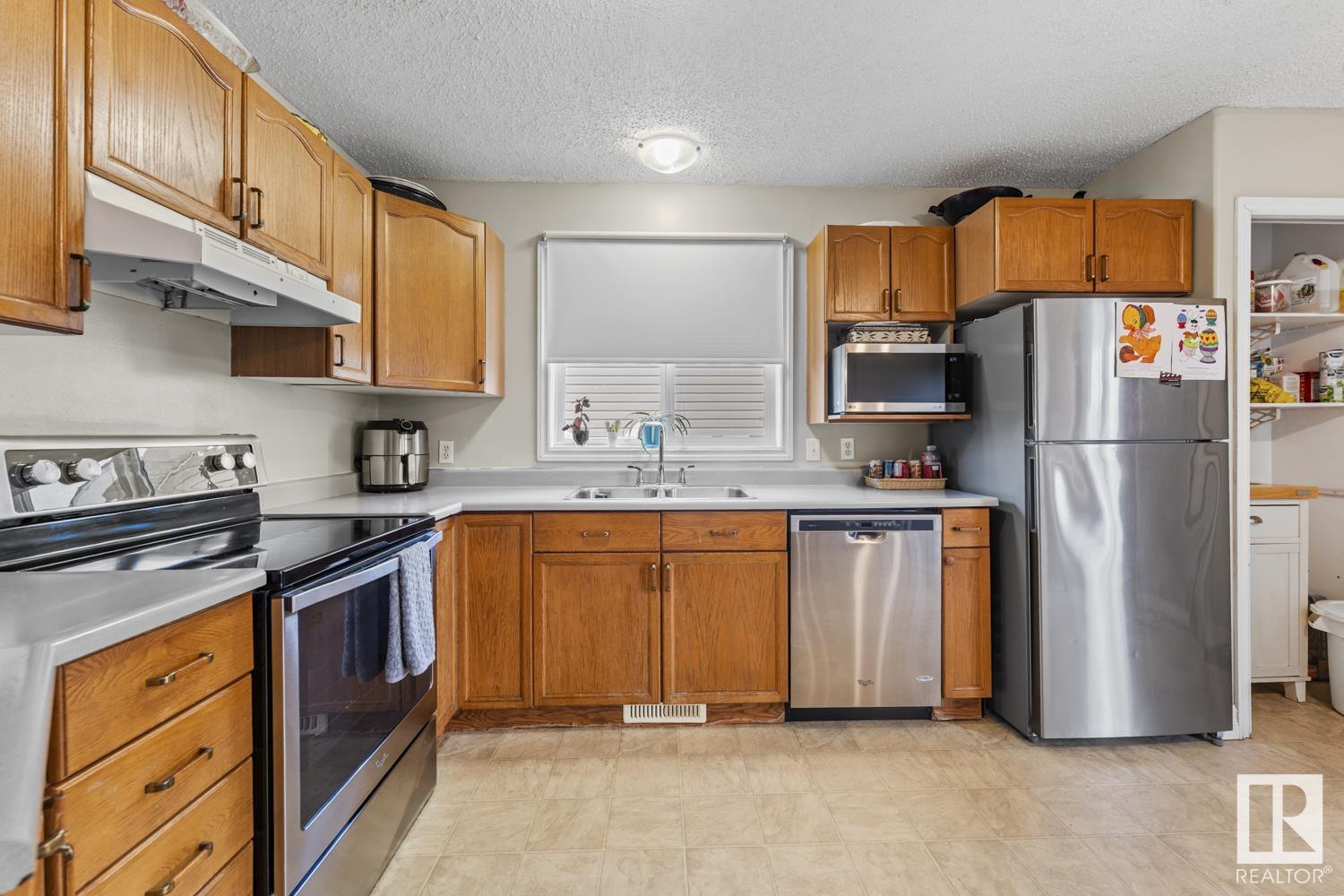 5427 56 St, Cold Lake, Alberta  T9M 1R4 - Photo 8 - E4432455