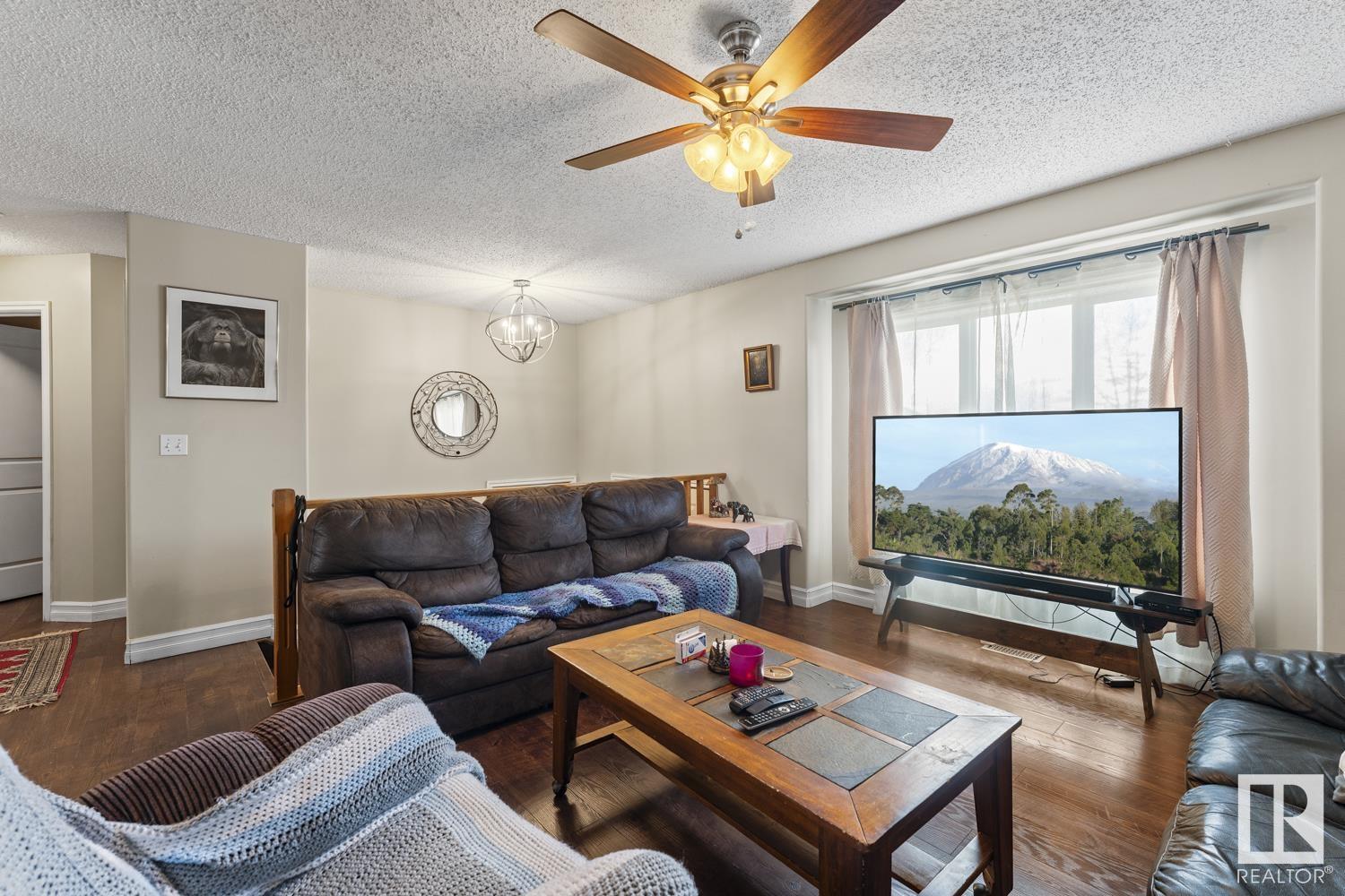 Property at 5427 56 ST image 4