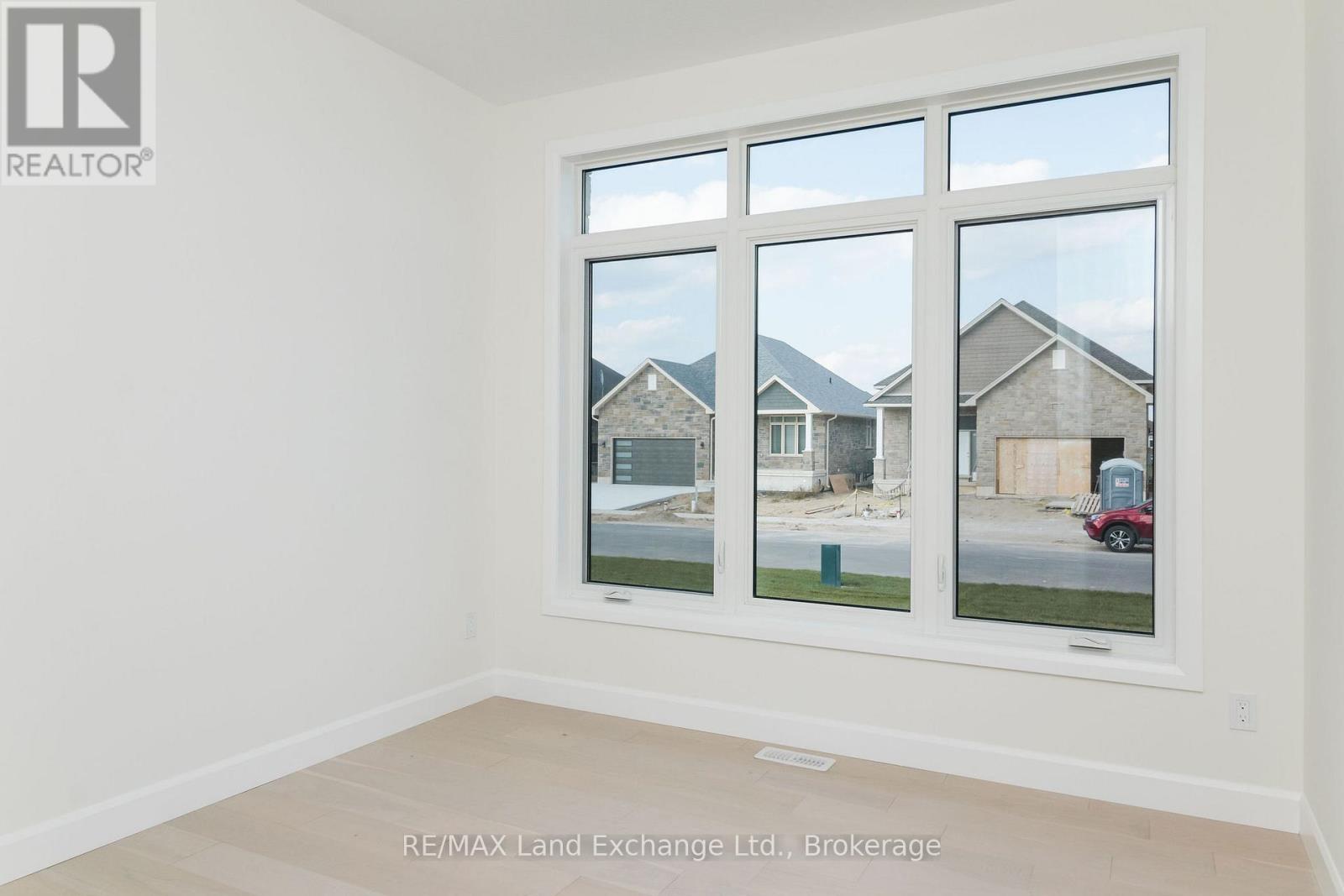 366 Mclean Crescent, Saugeen Shores, Ontario  N0H 2C3 - Photo 12 - X11941838