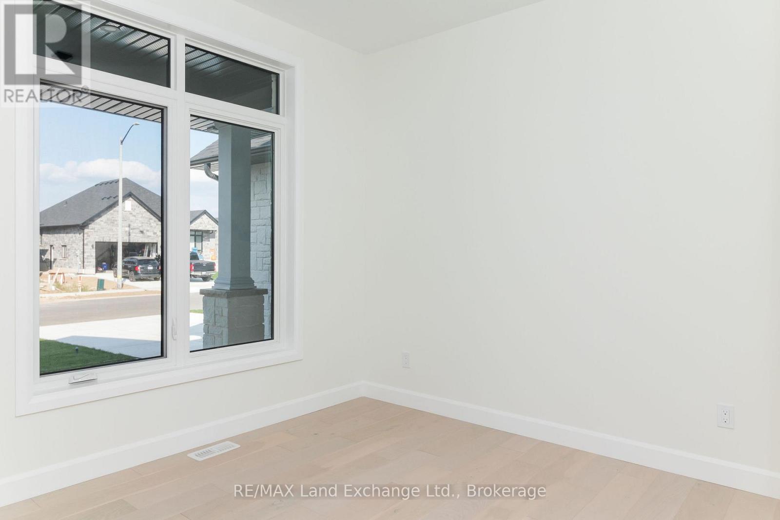 366 Mclean Crescent, Saugeen Shores, Ontario  N0H 2C3 - Photo 11 - X11941838