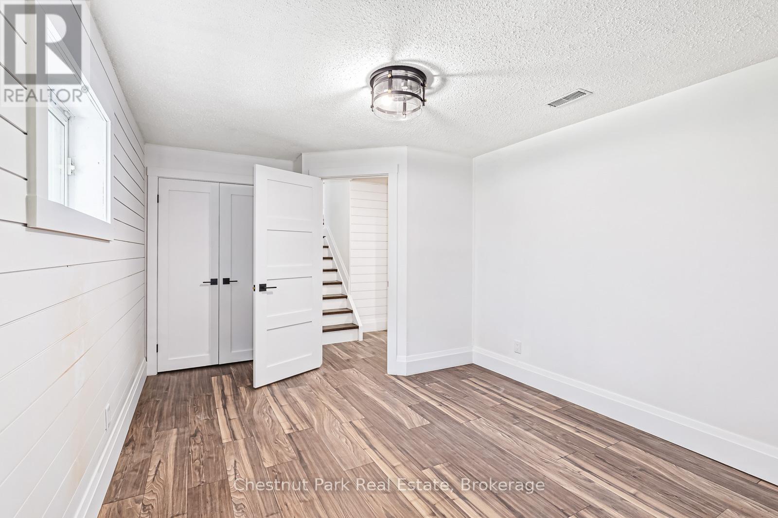 4 Harben Court, Collingwood, Ontario  L9Y 4L8 - Photo 37 - S12101292