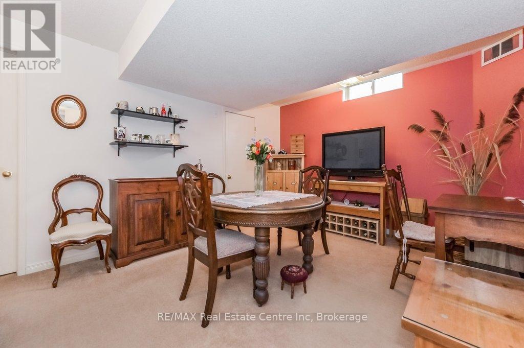141 Tait Crescent, Centre Wellington, Ontario  N1M 3P5 - Photo 28 - X12101304