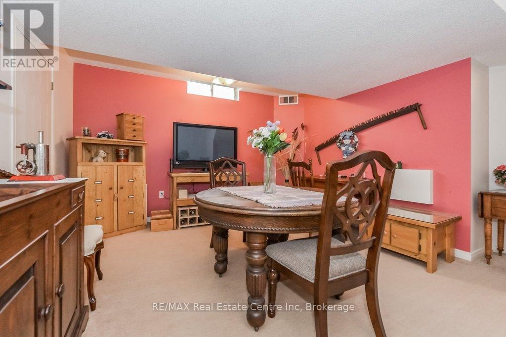 141 Tait Crescent, Centre Wellington, Ontario  N1M 3P5 - Photo 29 - X12101304