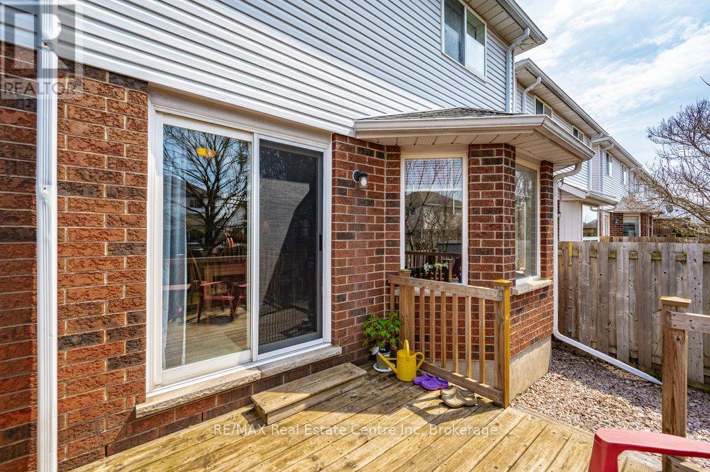 141 Tait Crescent, Centre Wellington, Ontario  N1M 3P5 - Photo 35 - X12101304