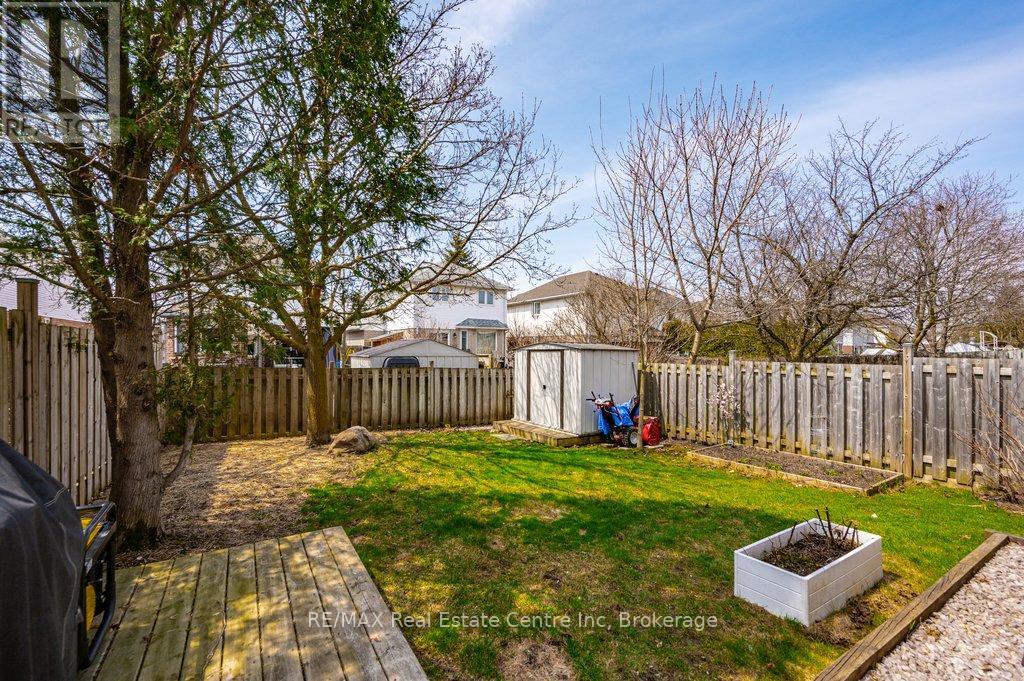 141 Tait Crescent, Centre Wellington, Ontario  N1M 3P5 - Photo 37 - X12101304