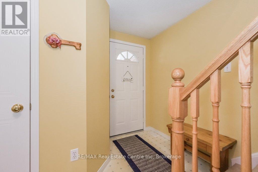 141 Tait Crescent, Centre Wellington, Ontario  N1M 3P5 - Photo 5 - X12101304