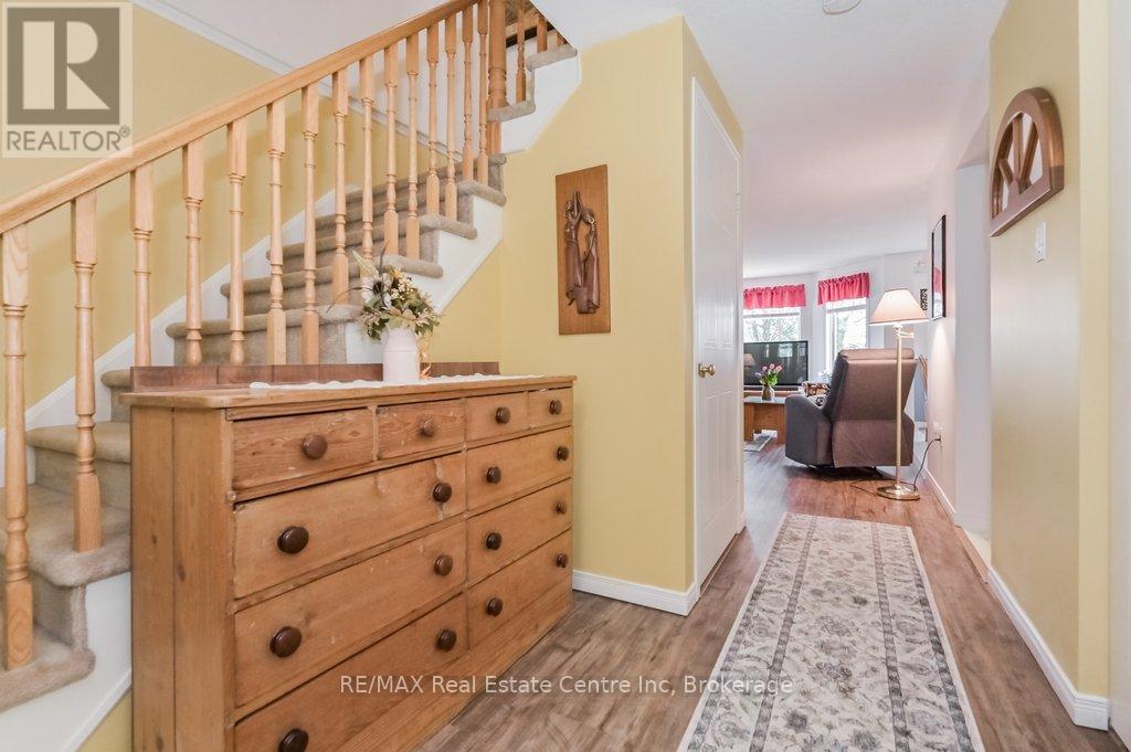 141 Tait Crescent, Centre Wellington, Ontario  N1M 3P5 - Photo 6 - X12101304