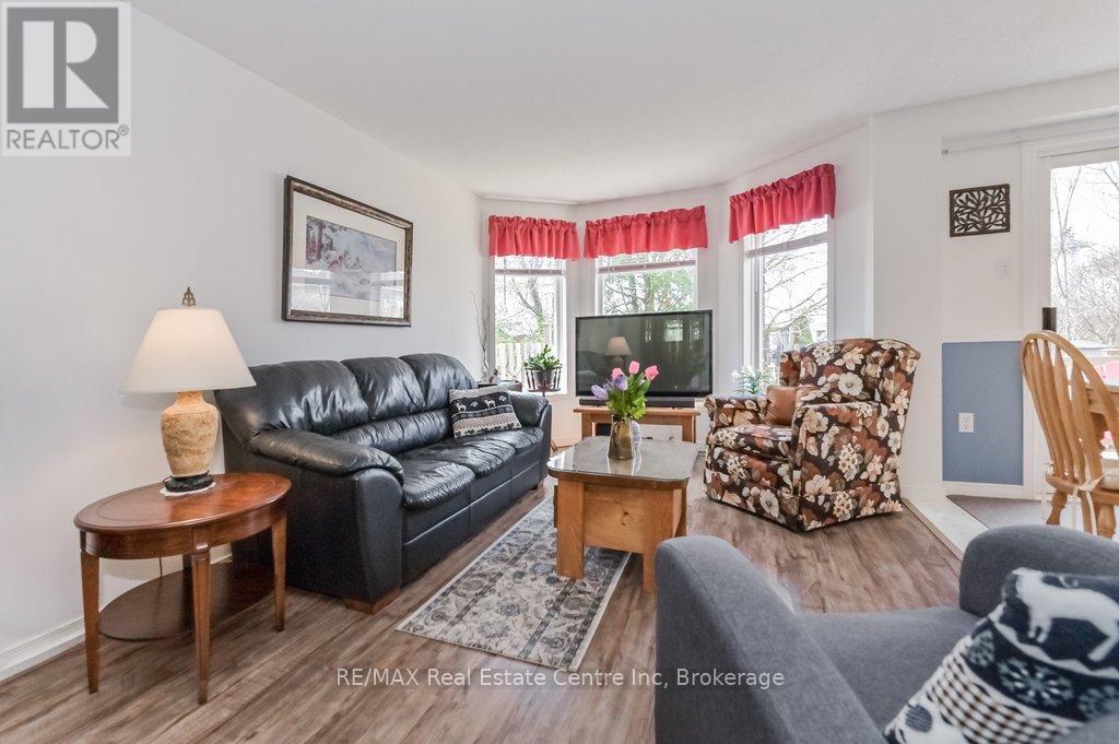 141 Tait Crescent, Centre Wellington, Ontario  N1M 3P5 - Photo 7 - X12101304