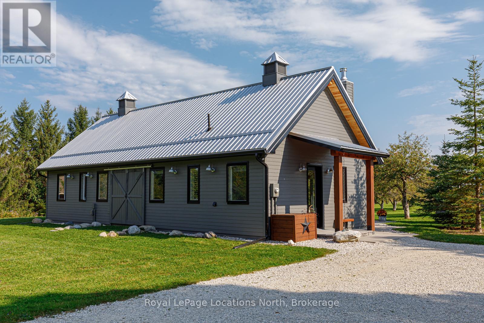 195 Centre Street, Meaford, Ontario  N4L 1E8 - Photo 8 - X12101380
