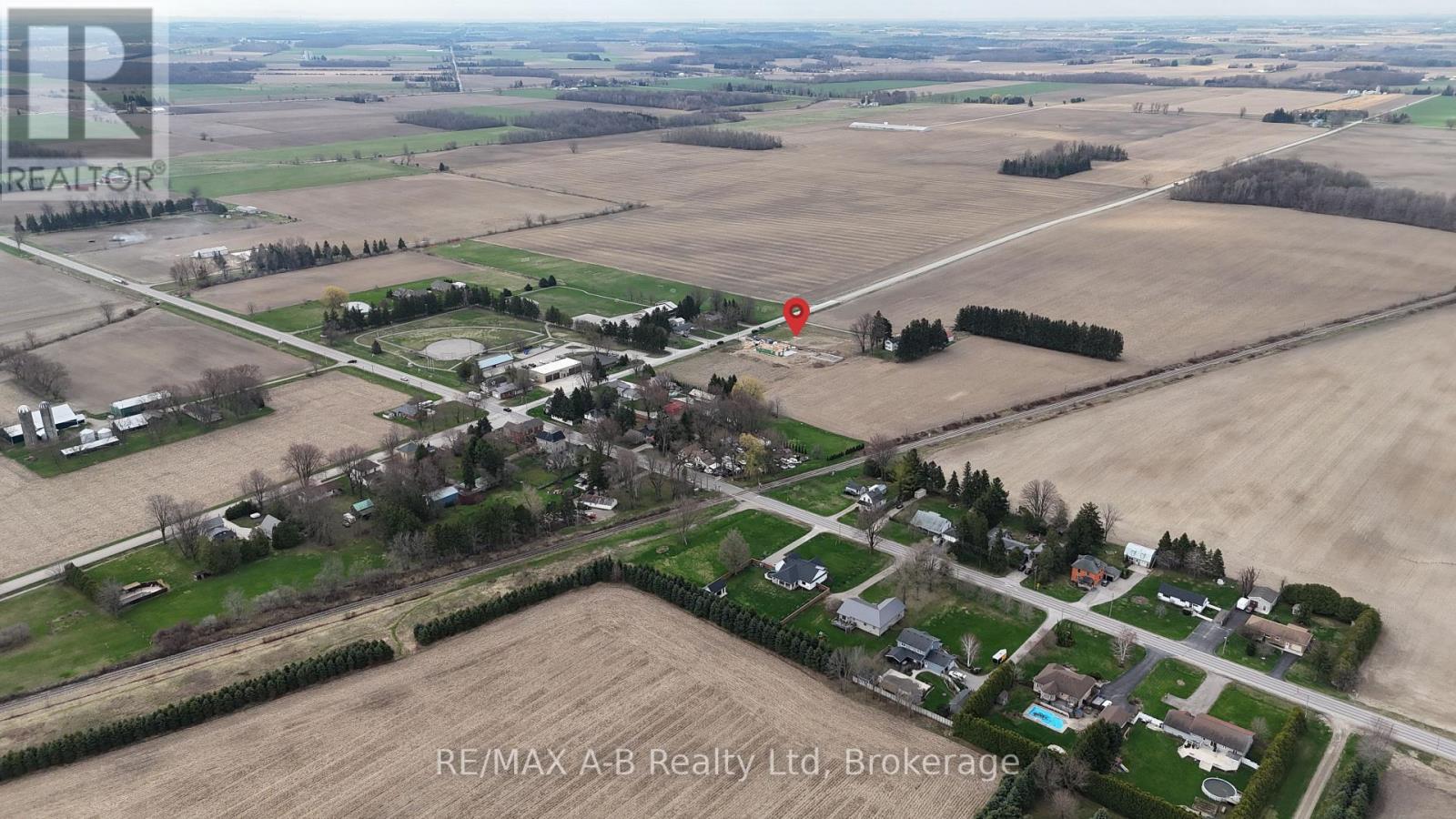 3180 Rd 122, Perth South, Ontario  N0K 1V0 - Photo 8 - X12101423