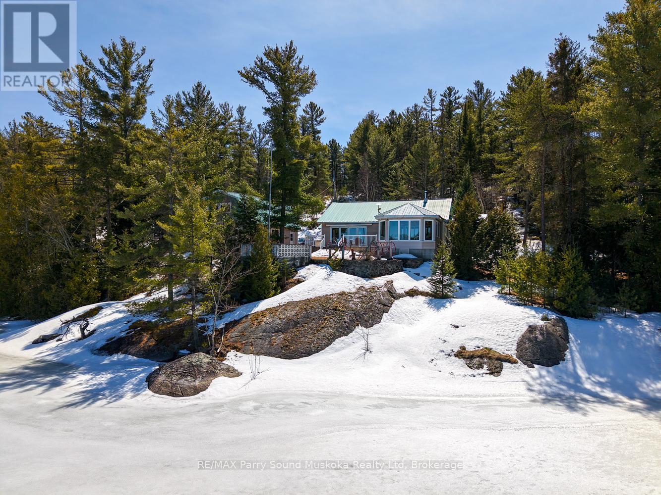 667 Hwy 528a Highway, French River, Ontario  P0M 2K0 - Photo 2 - X12101434