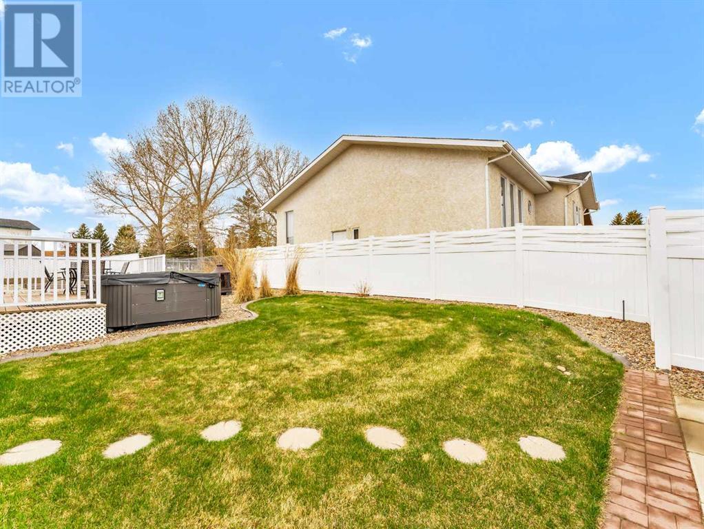 4 Redwood Court Se, Medicine Hat, Alberta  T1B 3Z6 - Photo 37 - A2214076