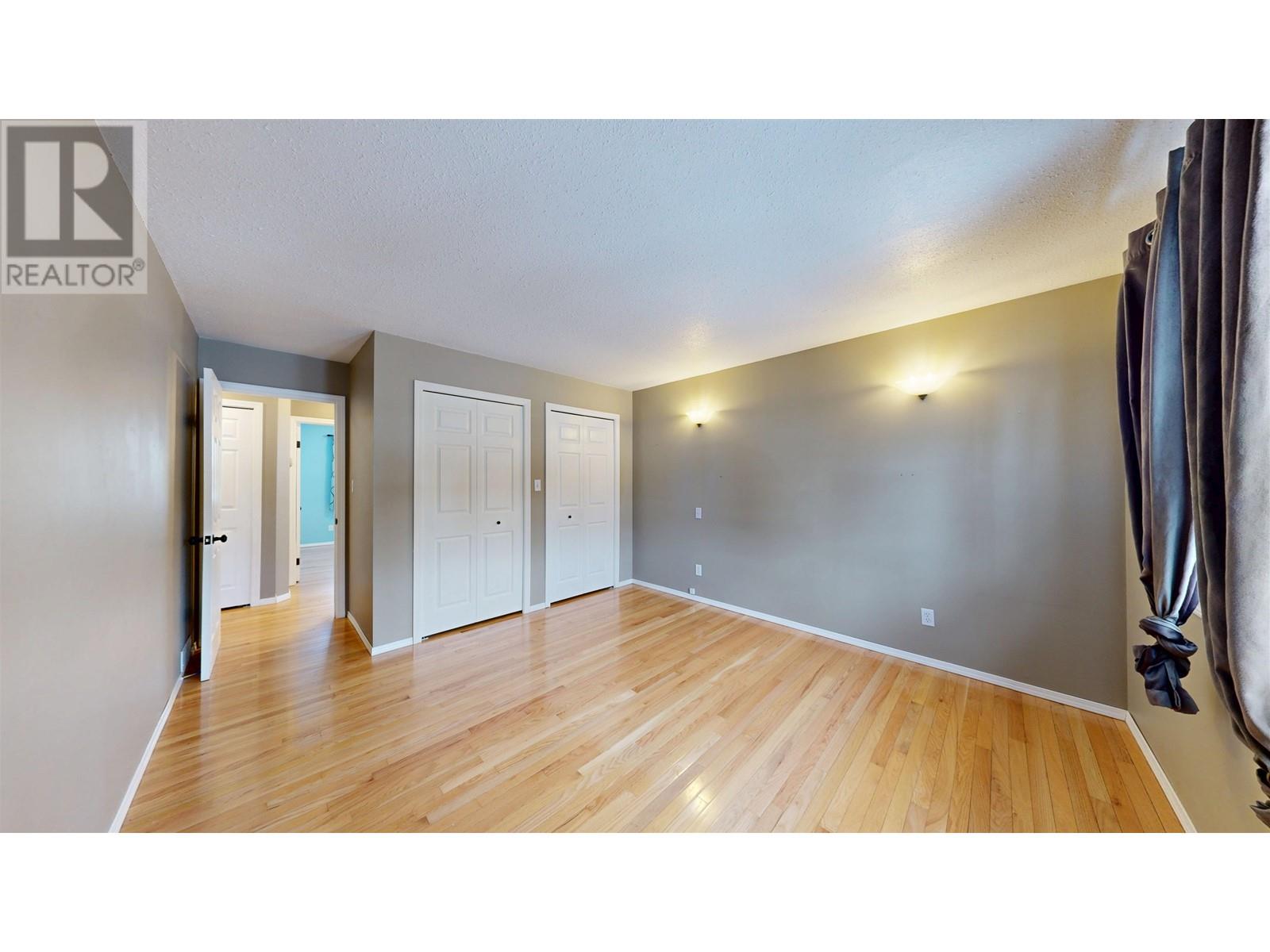 5571 Lakeside Court, 100 Mile House, British Columbia  V0K 2E1 - Photo 25 - R2969560