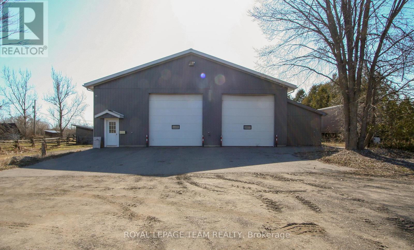 2302 9th Line Road, Ottawa, Ontario  K0A 2P0 - Photo 1 - X12101386