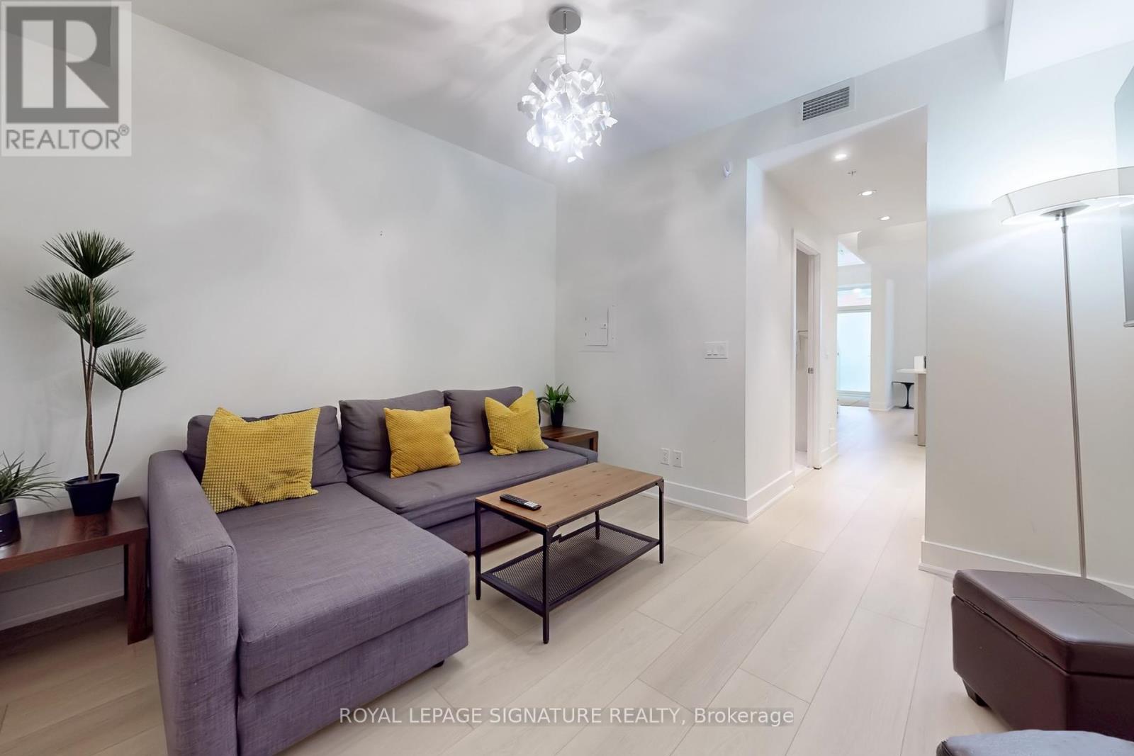 Th14 - 30 Nelson Street, Toronto, Ontario  M5V 0H5 - Photo 13 - C12101359